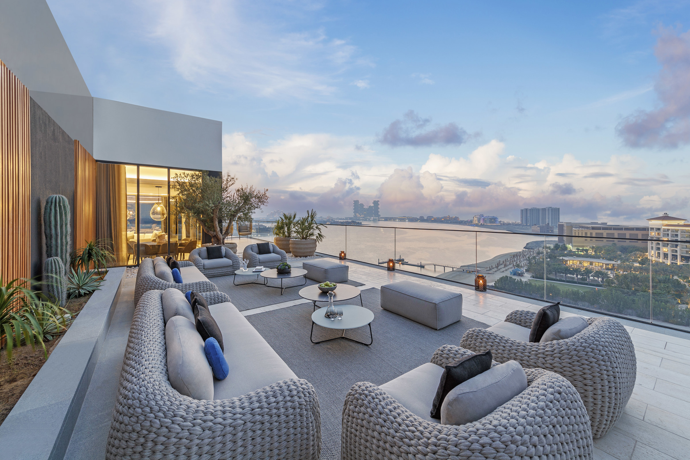 Outdoor Furniture For Penthouse Sofa Lounge In Dubai Manutti Nakkash Contract